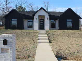 11 Lewis Ln, Texarkana, TX 75501