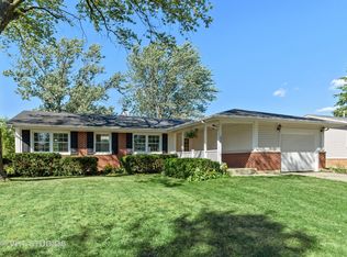 294 Tower Ln, Elk Grove Village, IL 60007