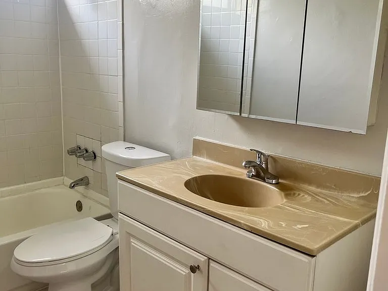 Stunning Apartment In A Great Location — Photo 23