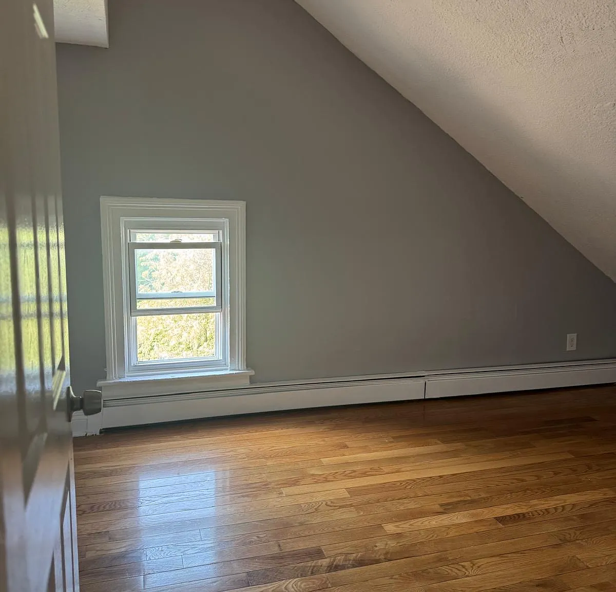 4 bed, 1332 sqft, $2,500 — Photo 4