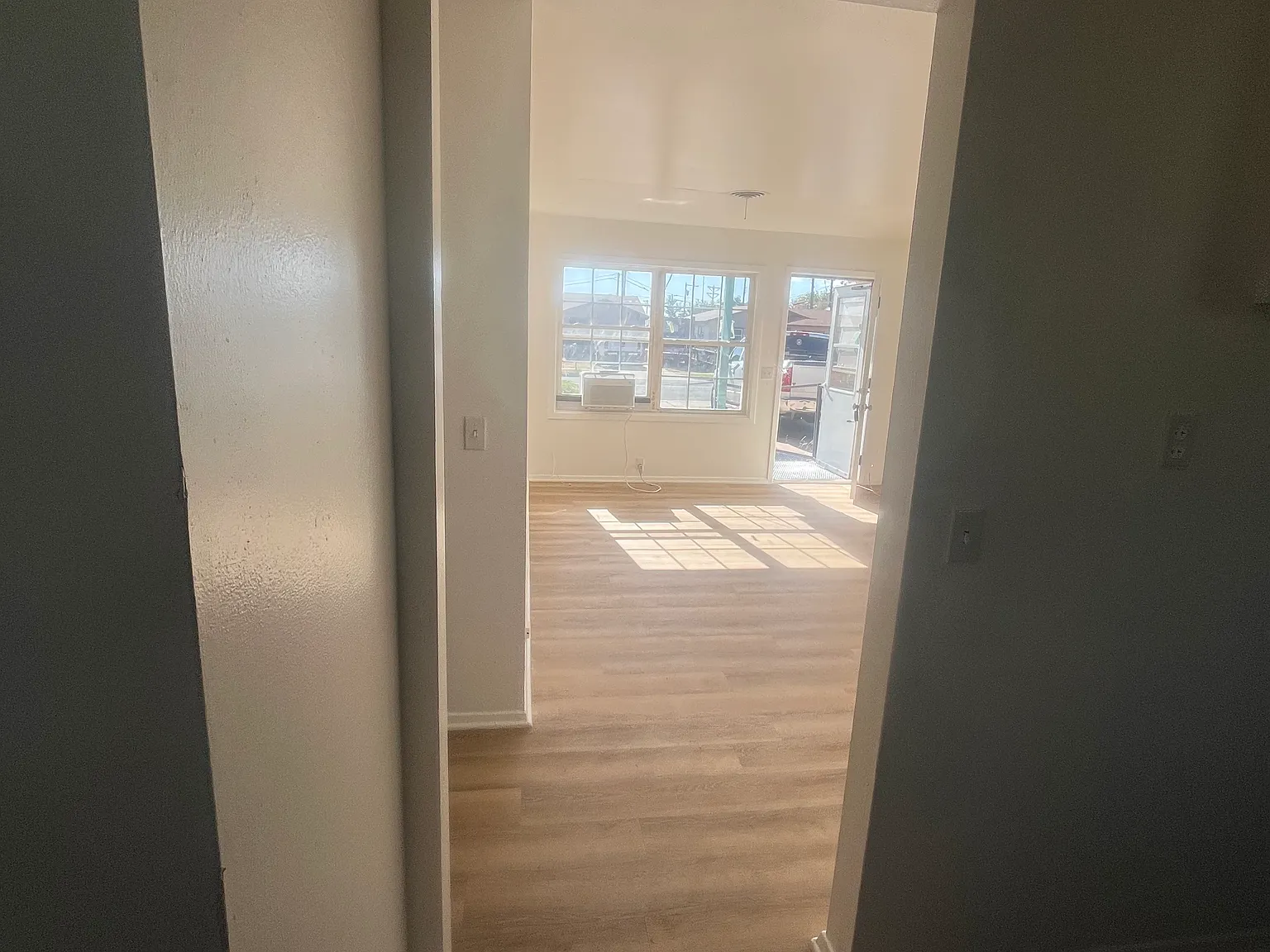 3 bed, 1206 sqft, $1,000 — Photo 1