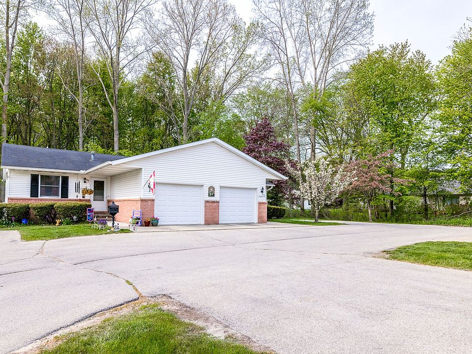 1st image of 3507 Holland Park Ln