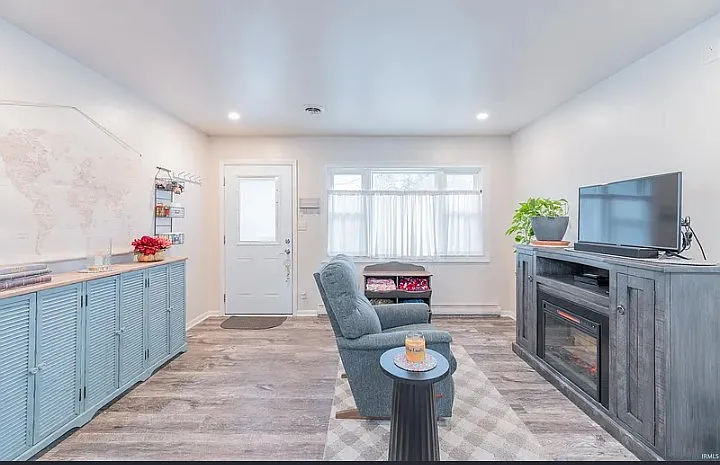 7163 & 7165 W Tulip St — Photo 28