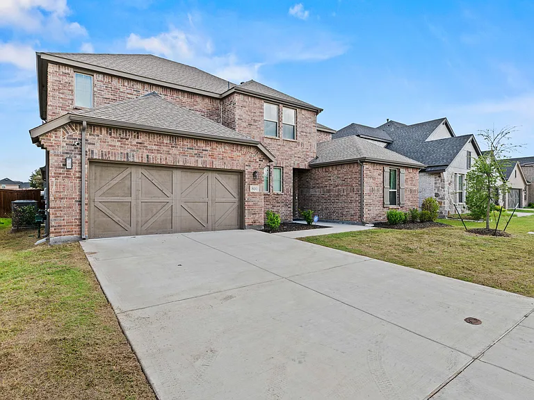 801 Lake Cove Dr — Photo 5