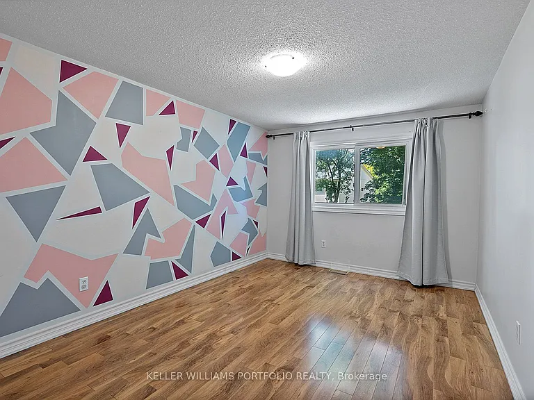 24 Ulysses Pl — Photo 28
