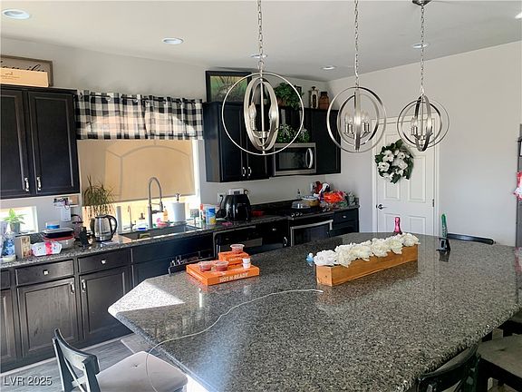 2nd image of 6059 Thistle Meadow Ave