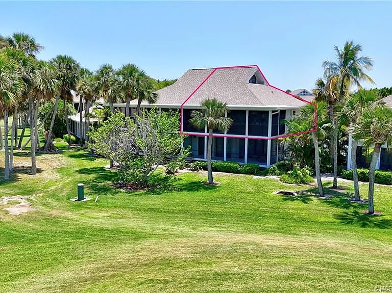 324 NE Golfview Cir #324 — Photo 3