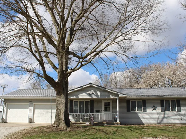 1503 W South 5th St, Shelbyville, IL 62565