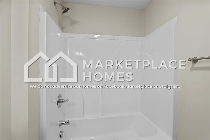 2205 Perrins Ln — Photo 24