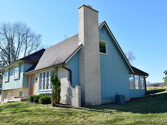 3rd image of 2339 Haling Ct NW