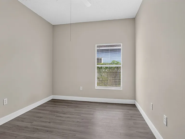 121 Aurelia Ct — Photo 41