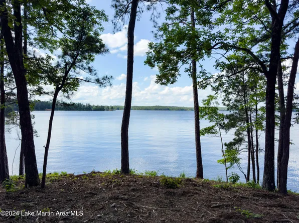 207 Heritage Dr, Alexander City, AL 35010