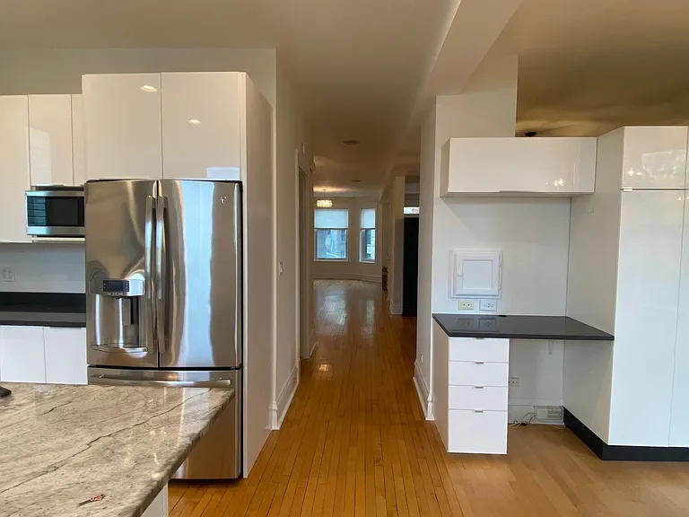 2441 N Mozart St — Photo 10
