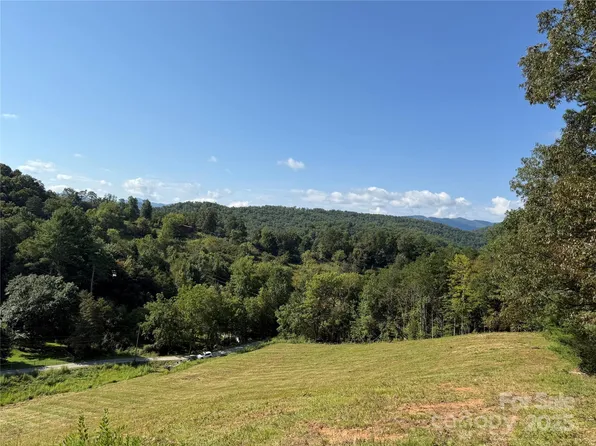 205 Crawford Cove Rd, Sylva, NC 28779
