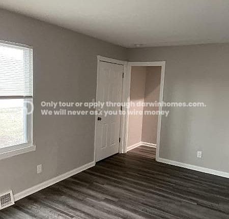 3rd image of 25290 Briardale Ave