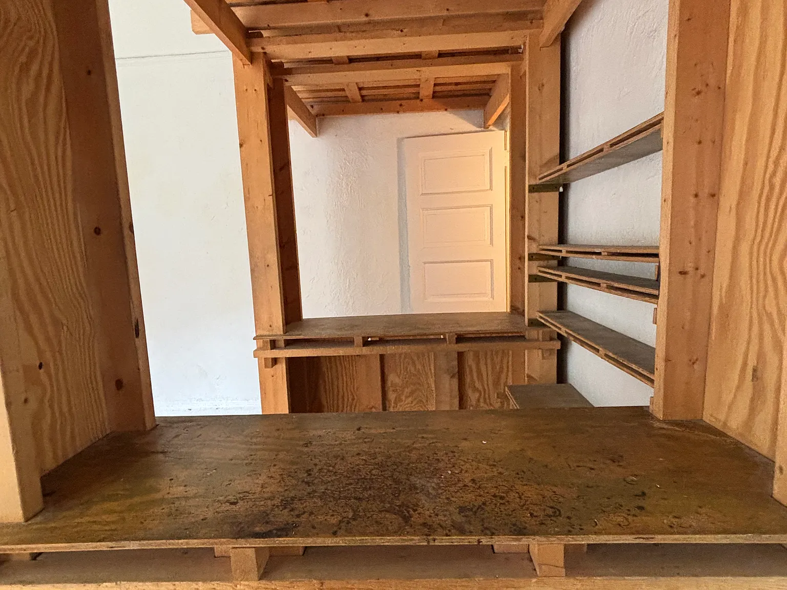 Studio, 350 sqft, $2,000 — Photo 4