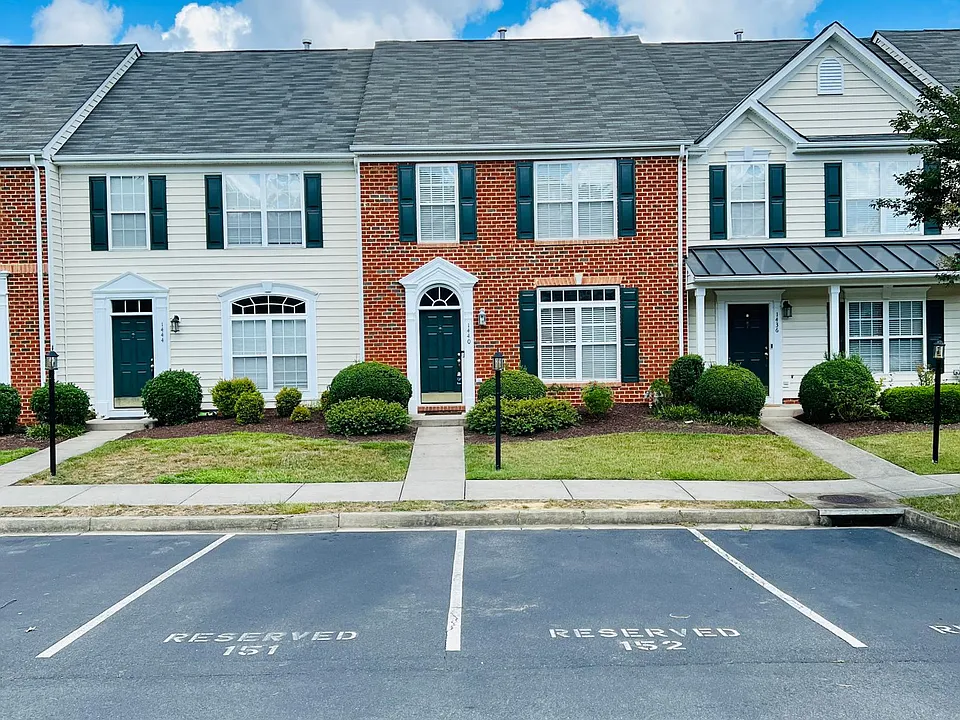 1440 Olde Sage Ct