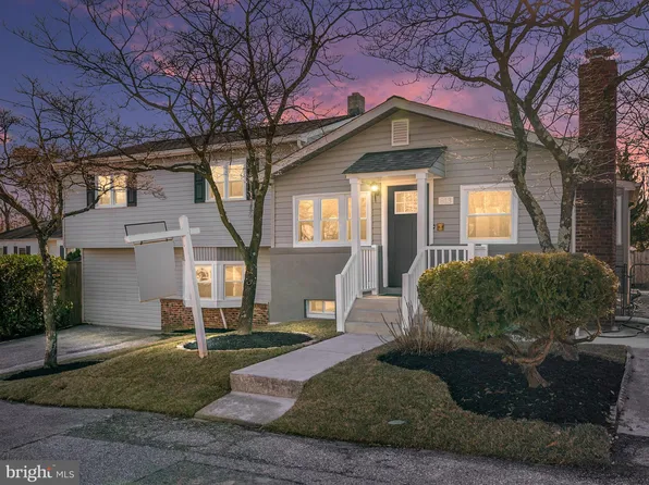 813 208th St, Pasadena, MD 21122