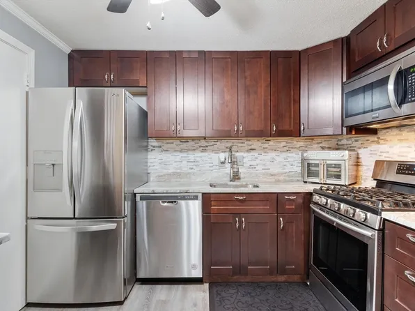 1 Brown Ave #3-77, Amesbury, MA 01913