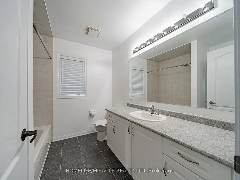 151 Baldwin Dr #UPPER — Photo 25