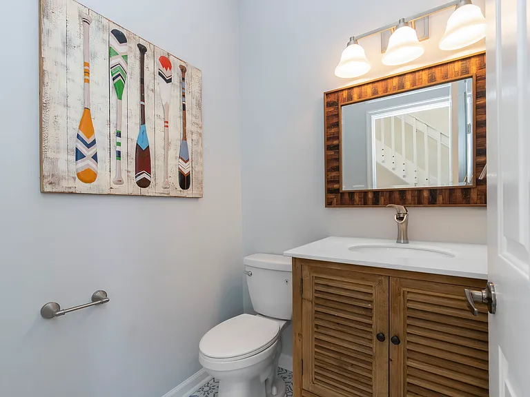 9568 Bay Front Dr — Photo 22