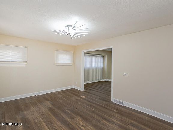 2nd image of 5768 Steffens Ave