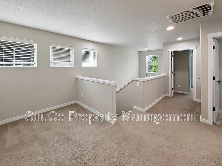 20269 SW Gracie St — Photo 10