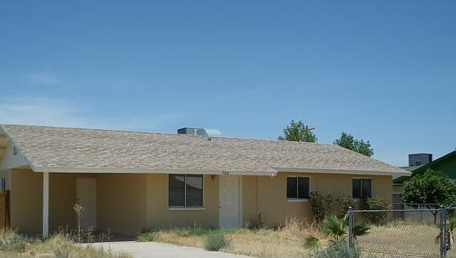 1st image of 780 W Douglas Ave