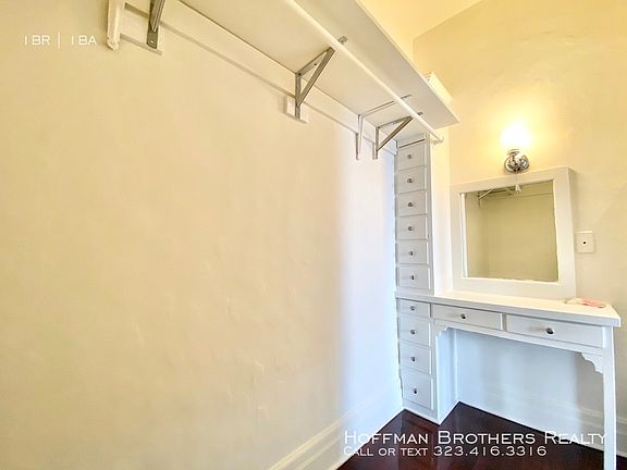2nd image of 1704 W Sunset Blvd #212