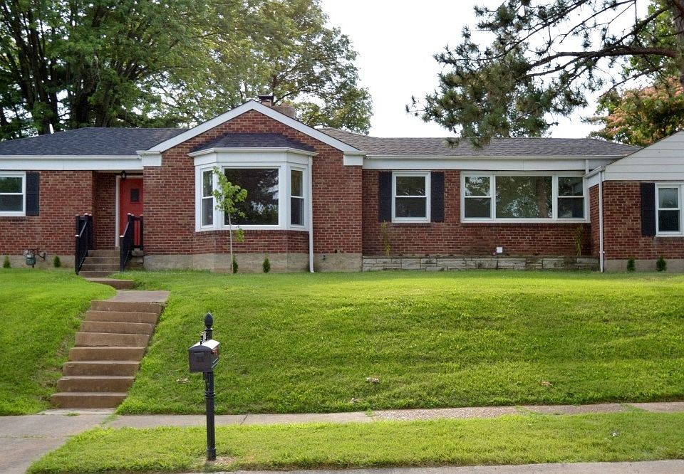 1st image of 3511 Pinoak Pl