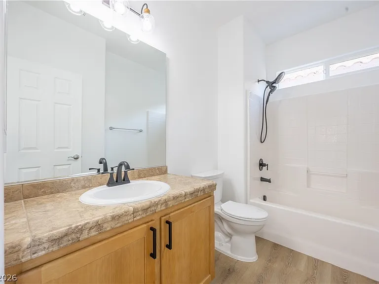 212 Fairway Woods Dr — Photo 26