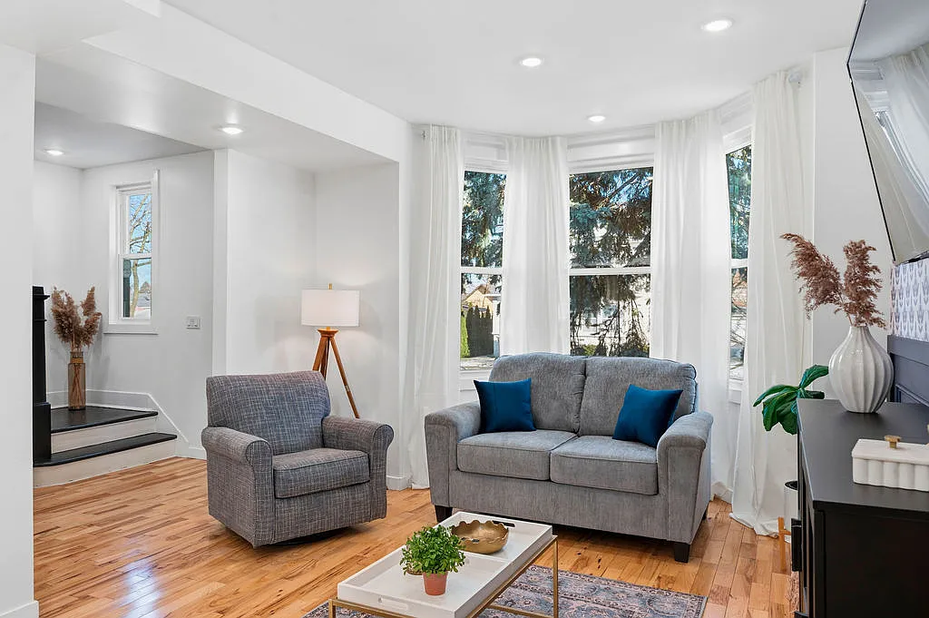 3 bed, 2.5 bath, 1754 sqft, $4,000 — Photo 4