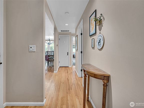 5th image of 13041 25th Avenue NE
