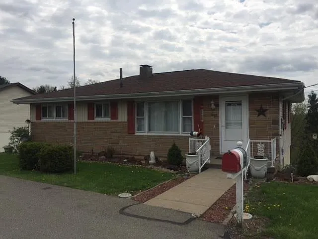 25 Elm Ln photo 1