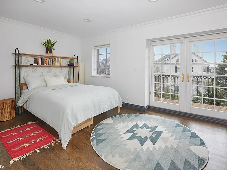 85 Hudson Ave #4A — Photo 4