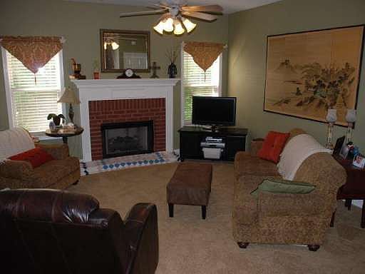 4th image of 170 Asbury Way
