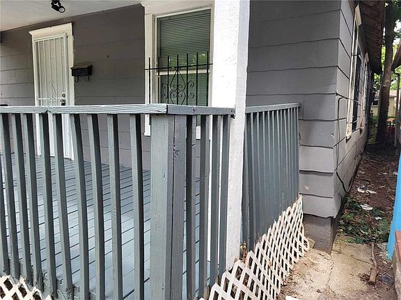 5th image of 2607 Kensington Ave