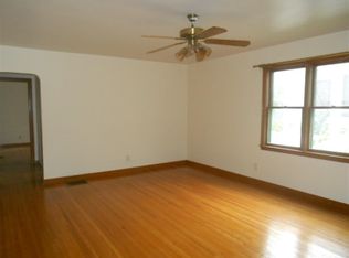 2902 S 4th St, Terre Haute, IN 47802