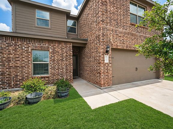 3rd image of 2105 Rougle Ct