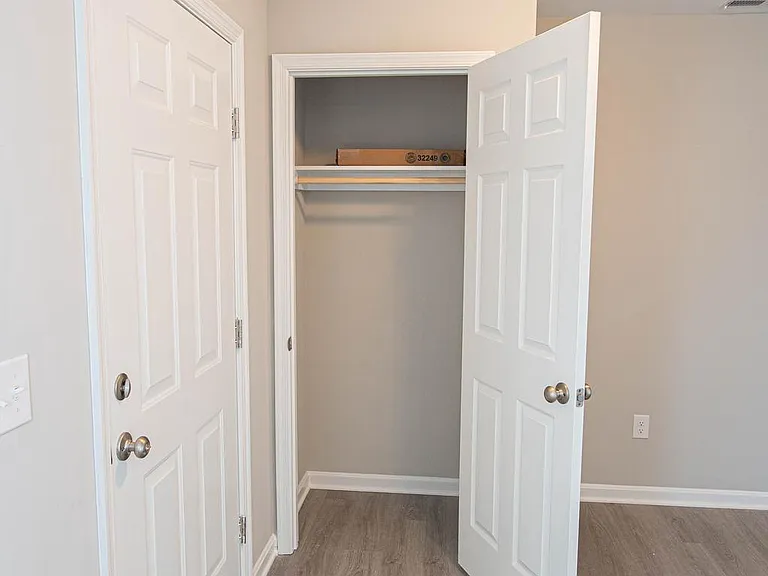 241 Morgans Ct — Photo 10