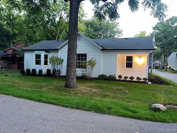 3rd image of 26091 German Mill Rd