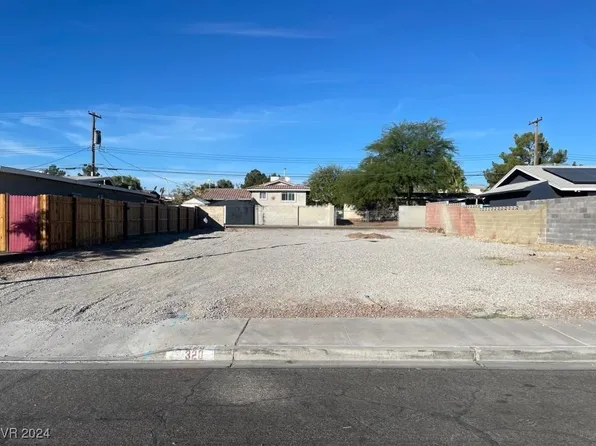 320 S Crestline Dr, Las Vegas, NV 89107
