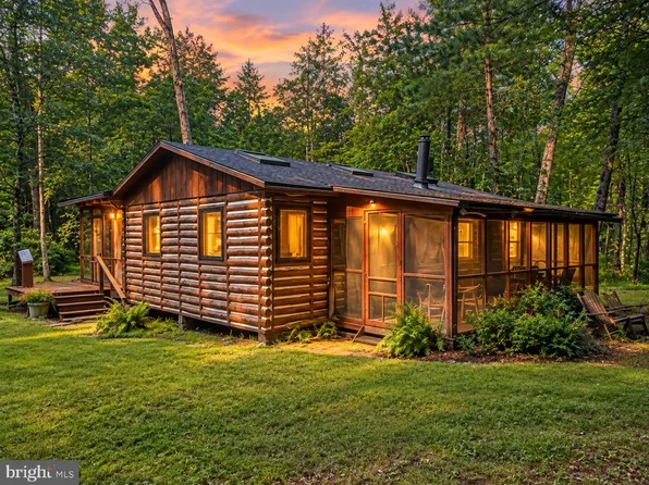 515 Pine Grove Rd, Gardners, PA 17324