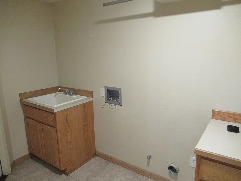 Split Level Two Bedroom Duplex — Photo 22