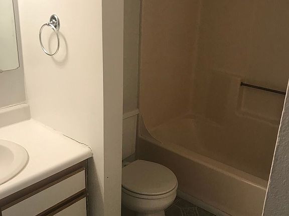 2nd image of 815 Arrowhead Dr APT J