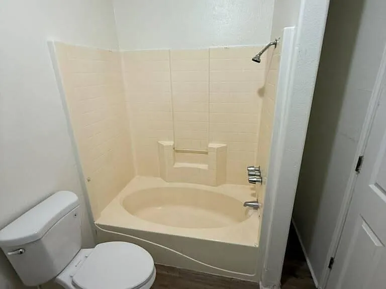 1305 N C Ave — Photo 13