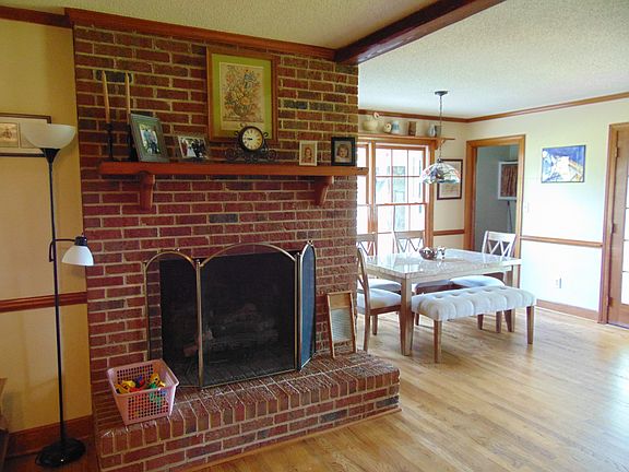 oak floors, wood or gas fire
