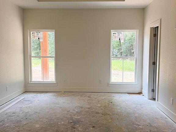 5th image of 8647 Mitchell Rd
