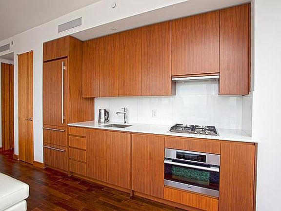4th image of 400 5th Ave APT 46H