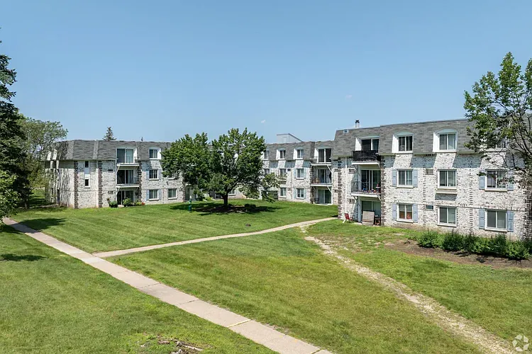 Blooming Meadows South — Photo 26